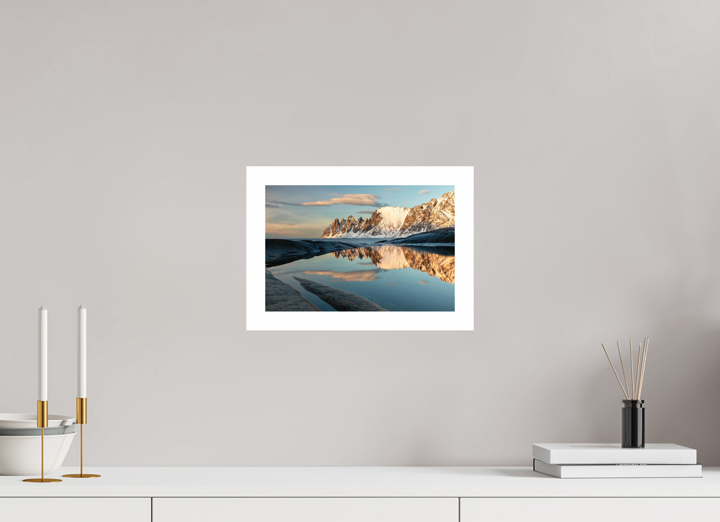 30 x 20 cm, Unframed Devil's Jaw